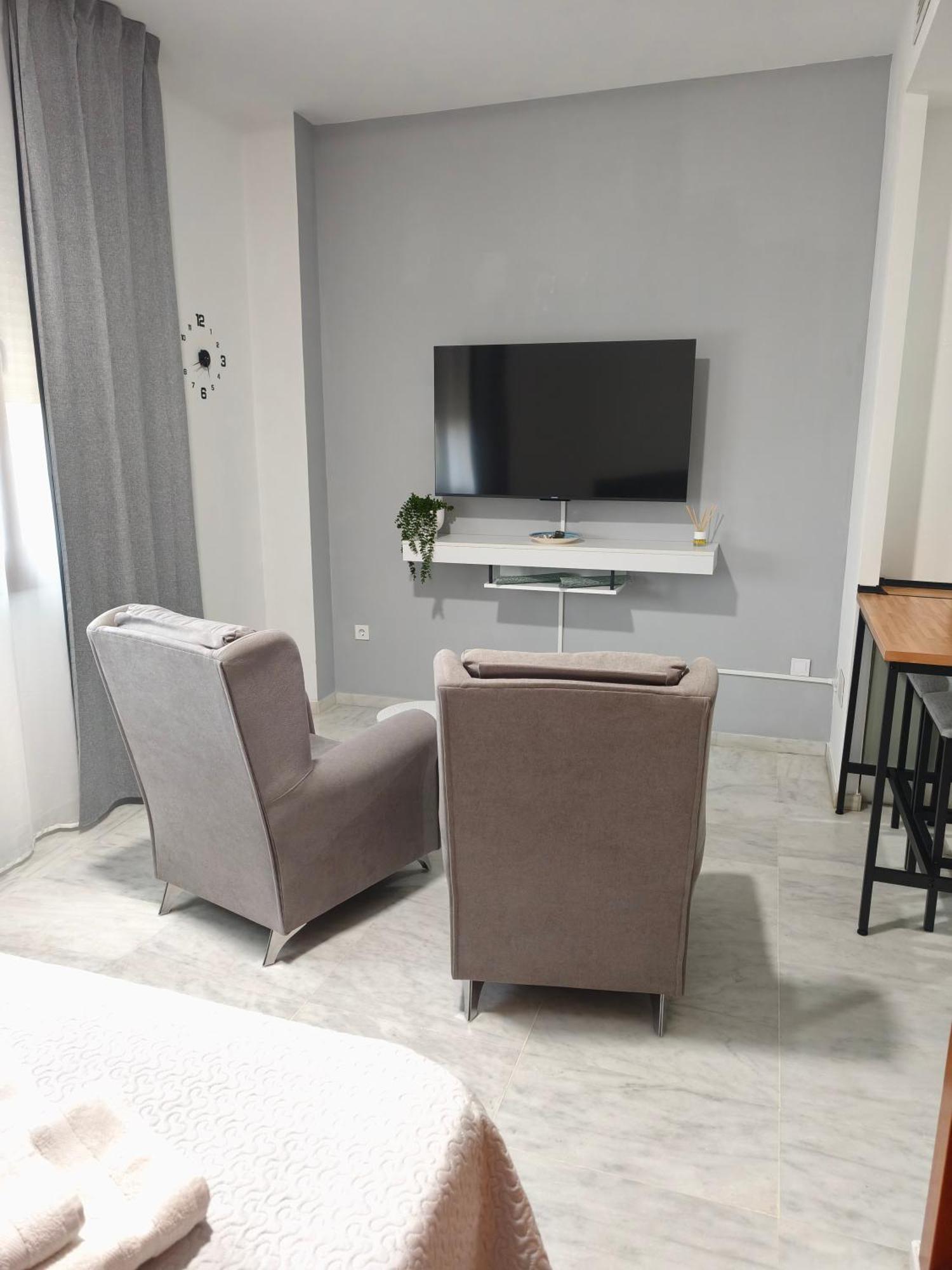 Fibes Ii Edificio Lux Apartamento Sevilha
